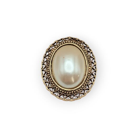 Pearl Oval Cabochon Filigree Brooch – 1928 Brand – Vintage Victorian Pin - Picture 3 of 8